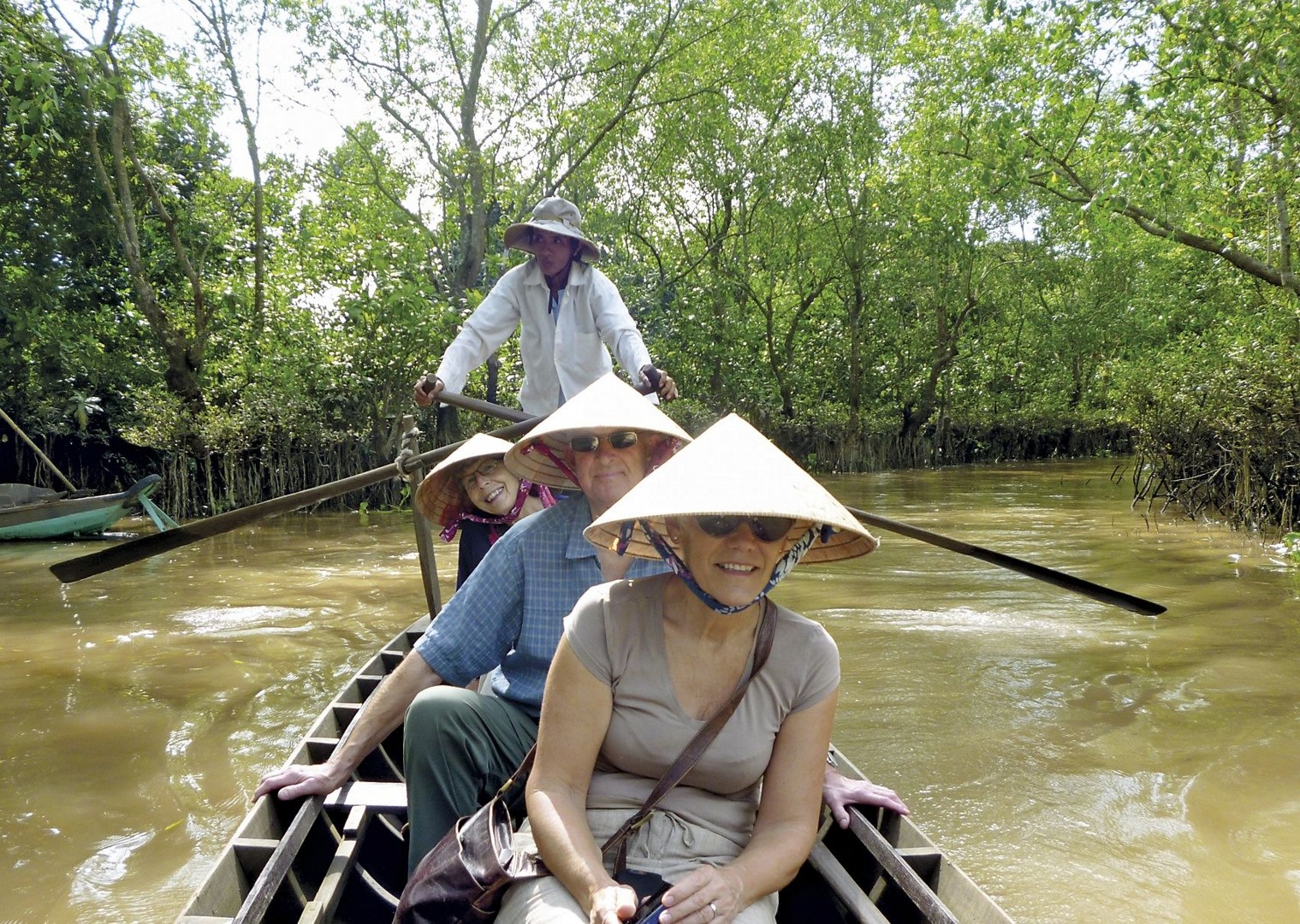 vietnam in boat.jpg - Vietnam - Meet the People Tours