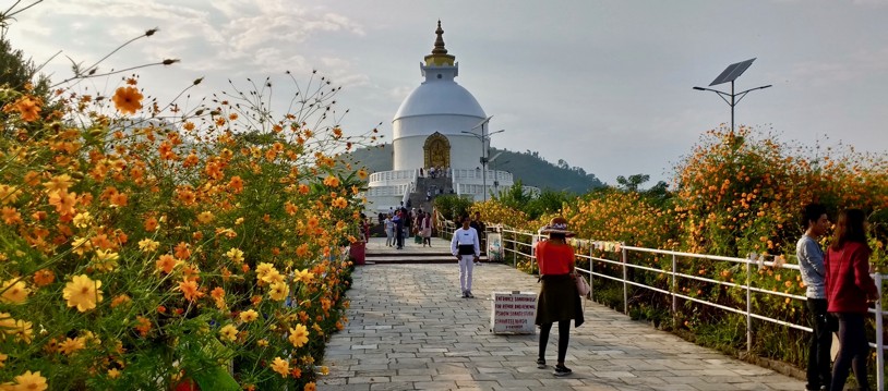 The dramatic mountains of the Himalayas provide a stunning backdrop for this unique tour to Nepal. During the tour we visit ceramic and handmade paper producers and enjoy an exciting elephant safari.