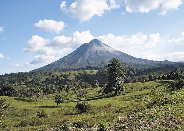 Arenal Volcano - Costa Rica - Meet the People Tours