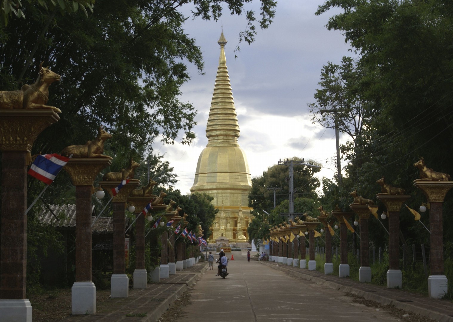 View of the temple.jpg - Thailand - Meet the People Tours